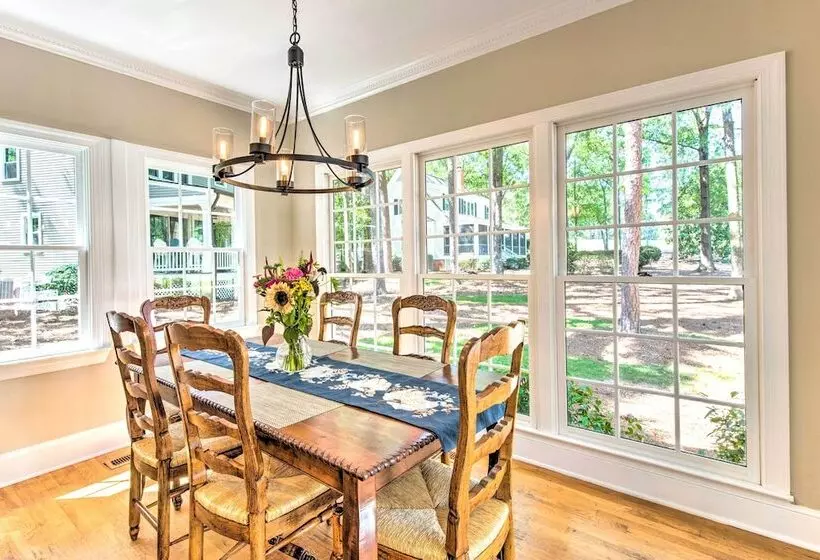 Stunning Lake Oconee Retreat W/ Pool Access!