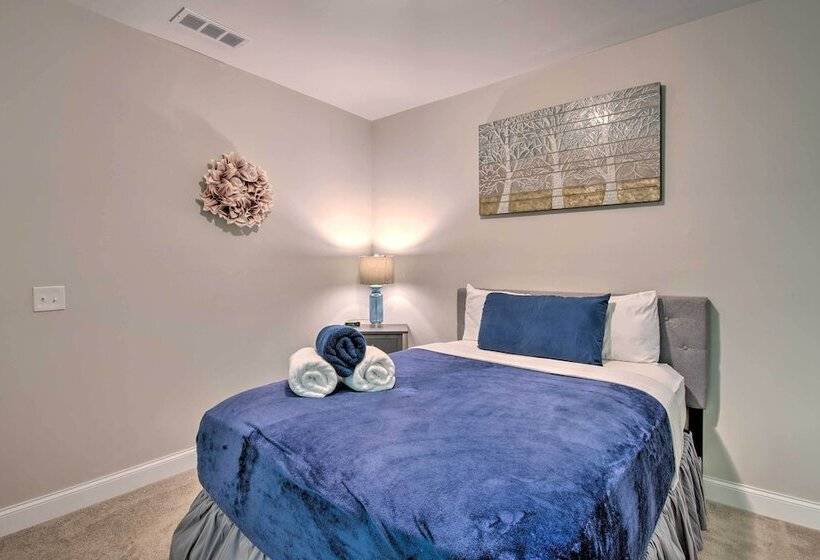 Stylish College Park Home W/ Private Garden!