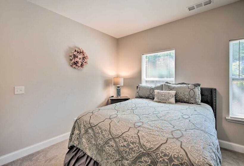 Stylish College Park Home W/ Private Garden!