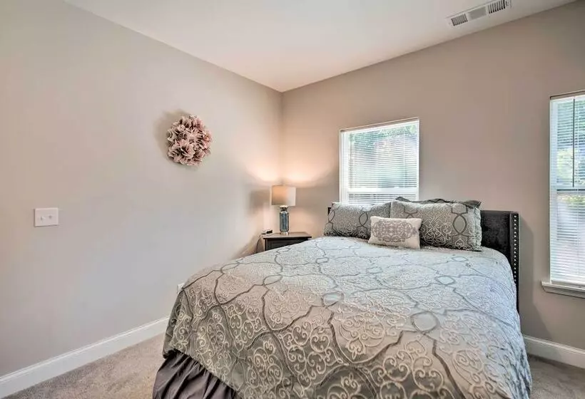 Stylish College Park Home W/ Private Garden!