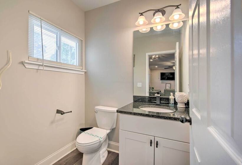 Stylish College Park Home W/ Private Garden!