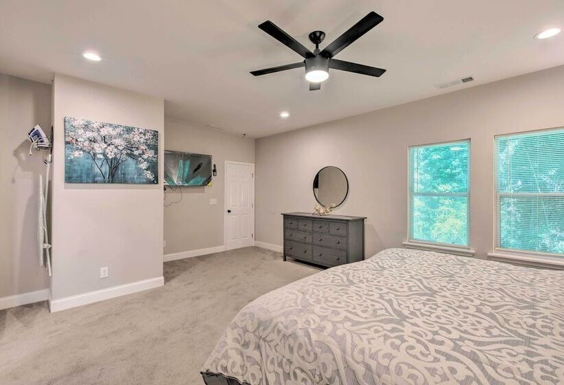 Stylish College Park Home W/ Private Garden!