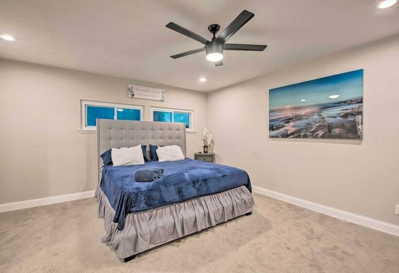 Stylish College Park Home W/ Private Garden!