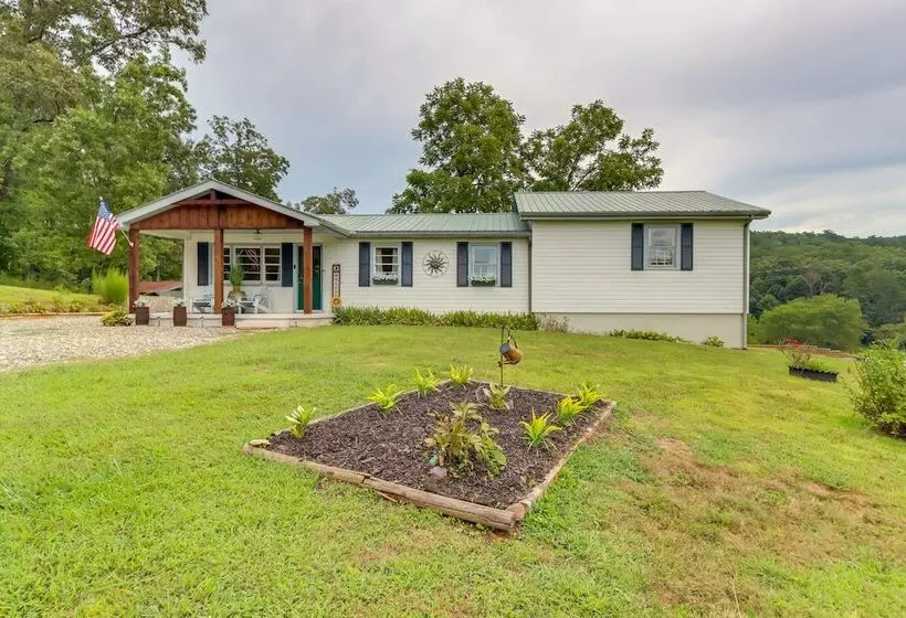 The Sunrise Cottage W/ Hot Tub, 3 Mi To Downtown