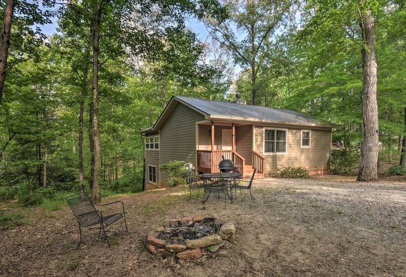 The Wishing Well Cabin W/ Pool Table & Firepit!