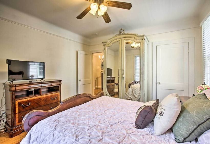 2 Mi To French Quarter: Nola Getaway W/ Porch!