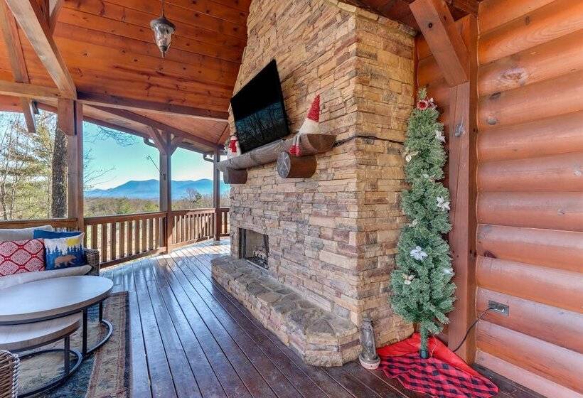 Ellijay Hideaway W/ Hot Tub, Views & Game Room!