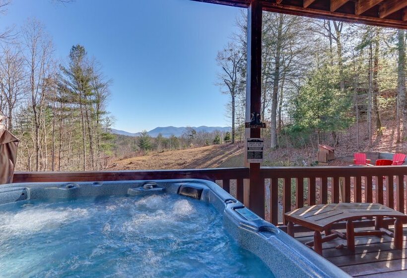 Ellijay Hideaway W/ Hot Tub, Views & Game Room!