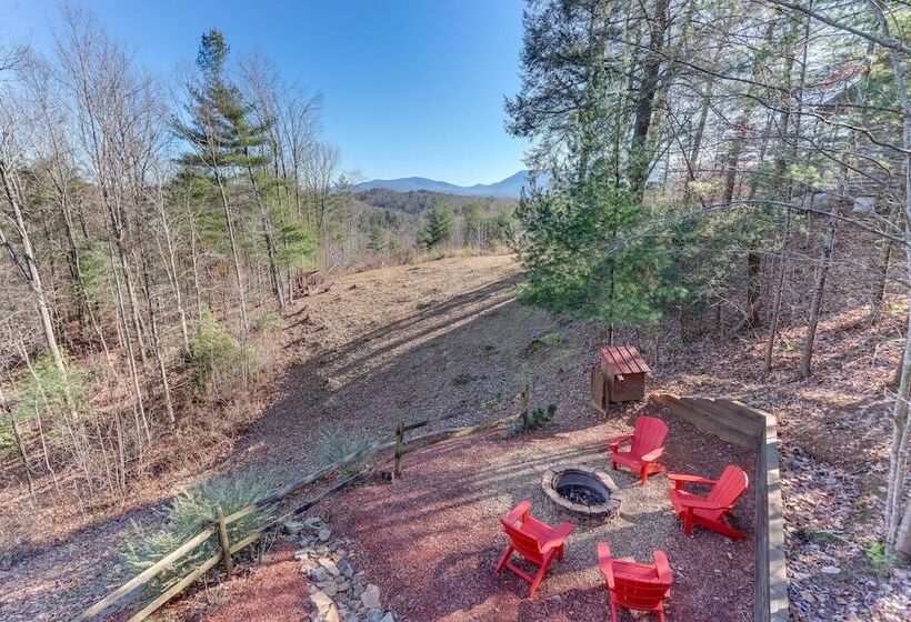 Ellijay Hideaway W/ Hot Tub, Views & Game Room!