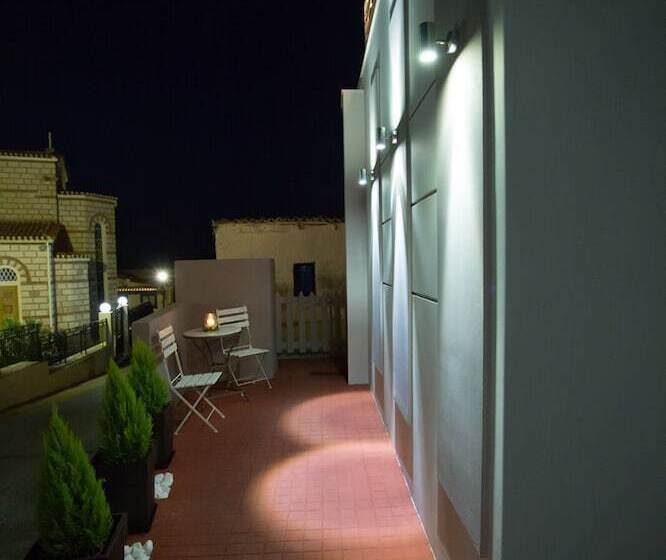 Apollonio Upper View Suites