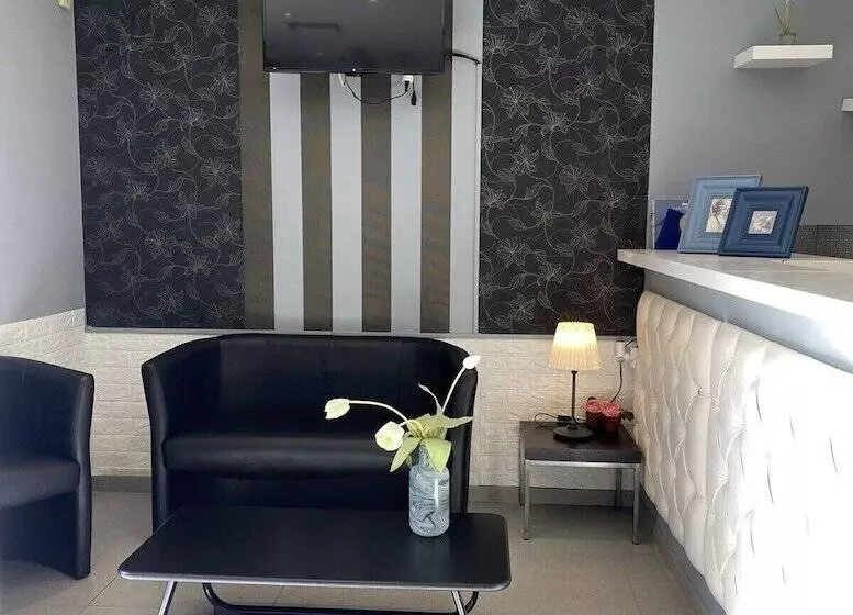 Apollonio Upper View Suites