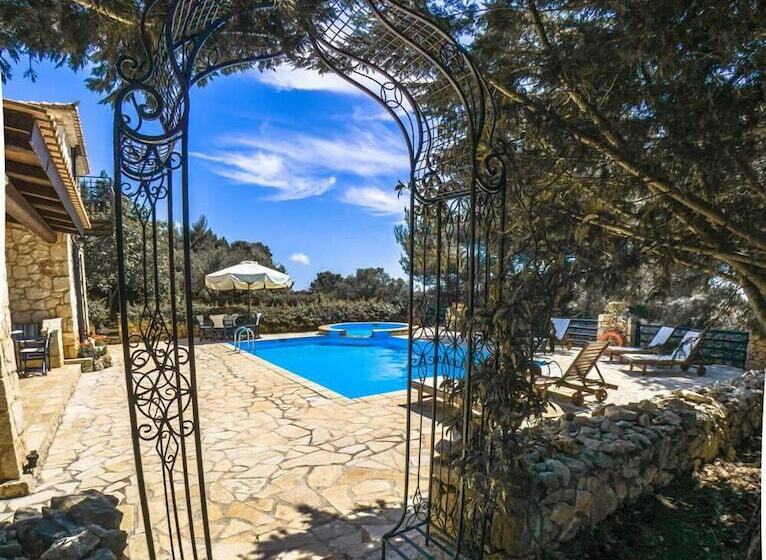 Aresti Mountain Resort