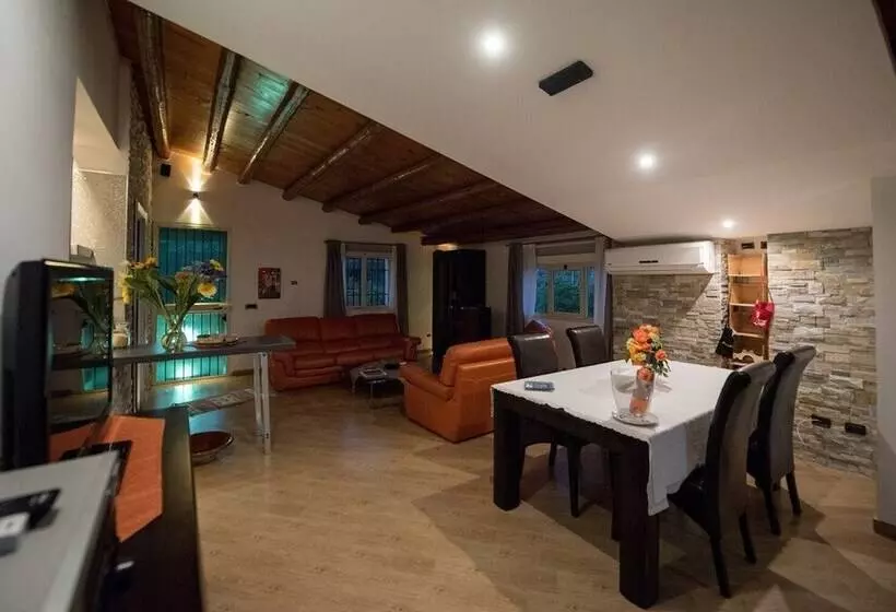 تختخواب و صبحانه Camagna Country House Suite Guttuso