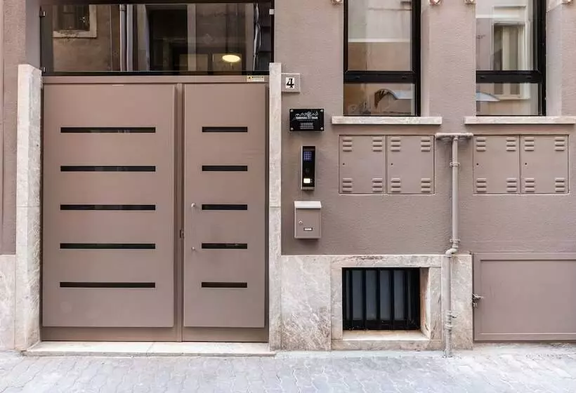 تختخواب و صبحانه Taormina Town   Guesthouse Sicily