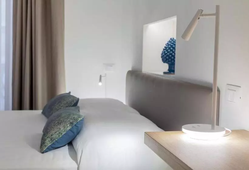 تختخواب و صبحانه Taormina Town   Guesthouse Sicily