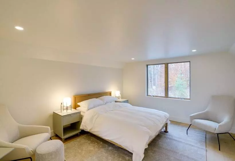 Brand New Luxury Ski Cabin   2 Mi To Windham Mtn!