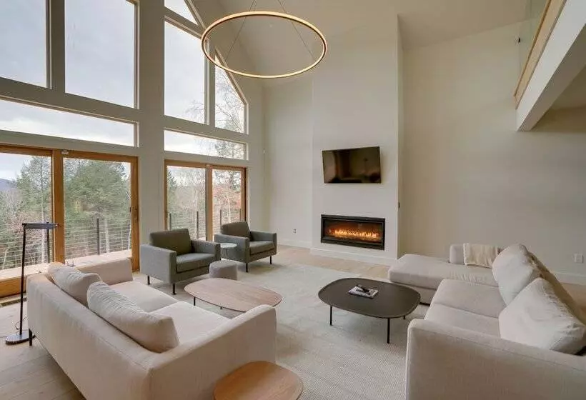 Brand New Luxury Ski Cabin   2 Mi To Windham Mtn!