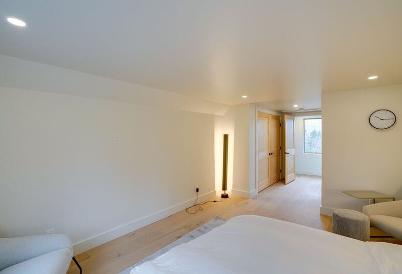 Brand New Luxury Ski Cabin 2 Mi To Windham Mtn!