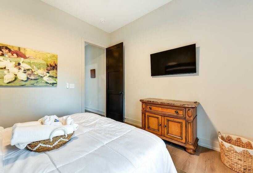 Bright Mooresville Retreat, Steps To Lake Norman!