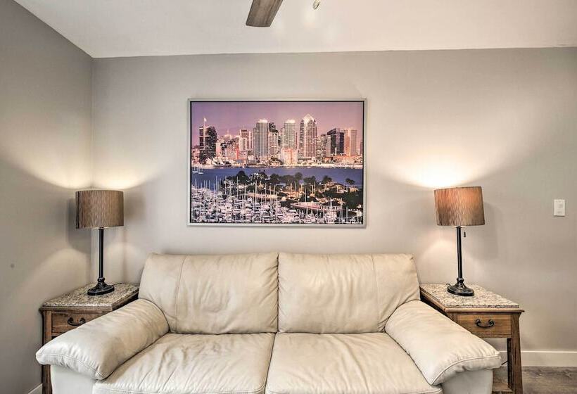 Charming Abode W/ Patio 5 Minutes To Balboa Park!