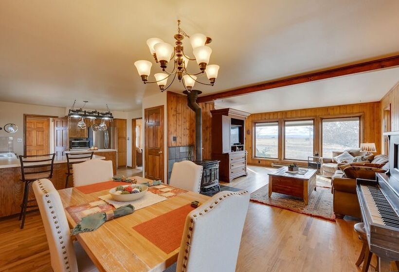 Charming Country Home In Laramie 4 Mi To Uw!