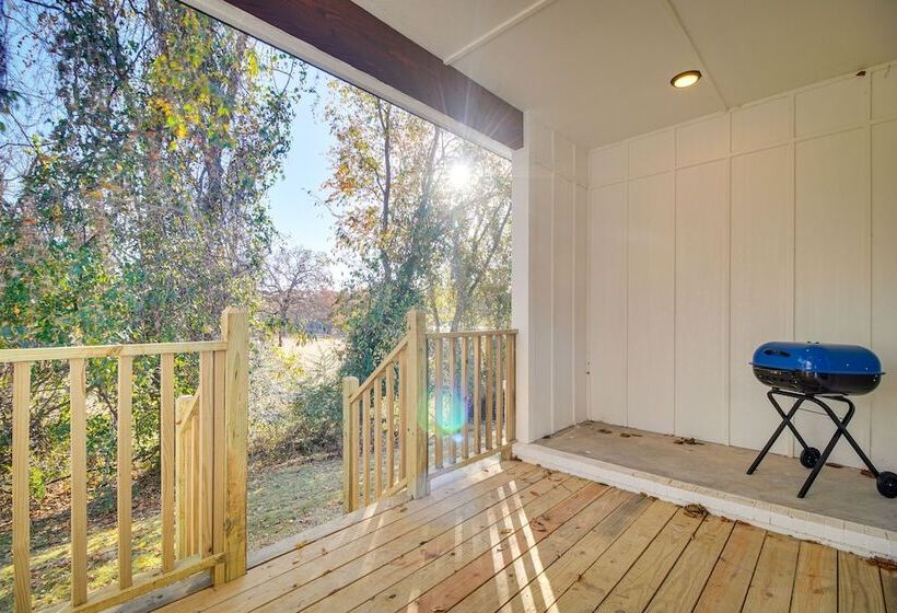 Charming Grove Home W/ Deck Near Grand Lake!