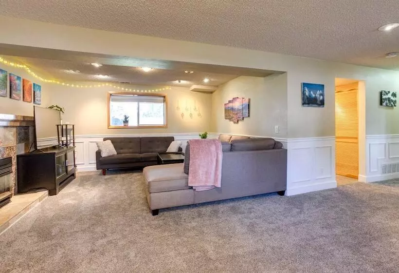 Furnished Deck + Fire Pit: Thornton Family Retreat