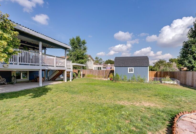 Furnished Deck + Fire Pit: Thornton Family Retreat