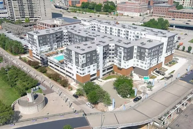 Cozysuites Artistry Cincinnati