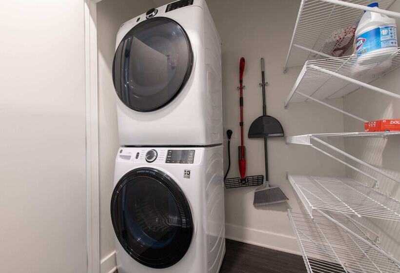 Cozysuites Artistry Cincinnati