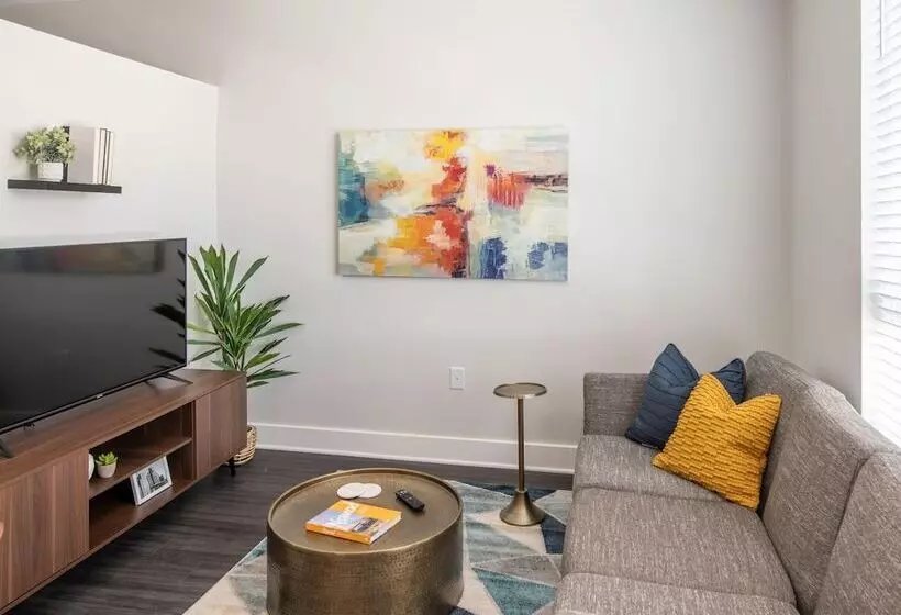 Cozysuites Artistry Cincinnati