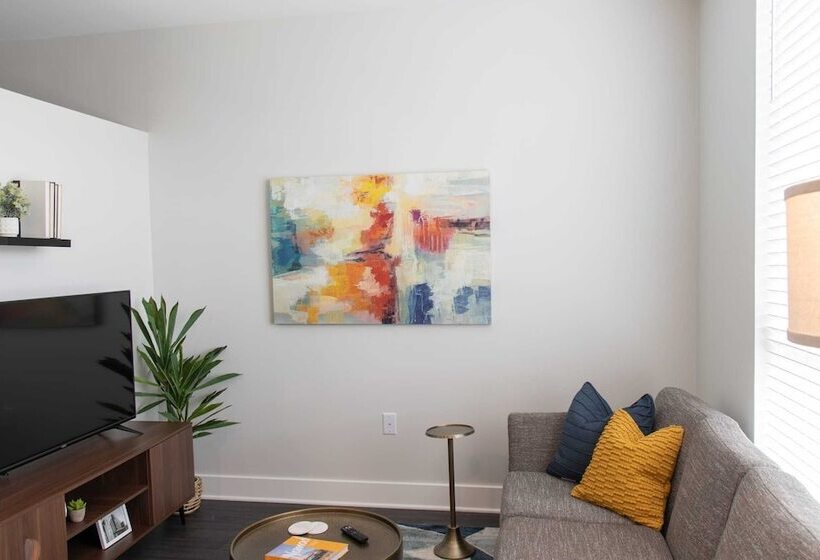 Cozysuites Artistry Cincinnati