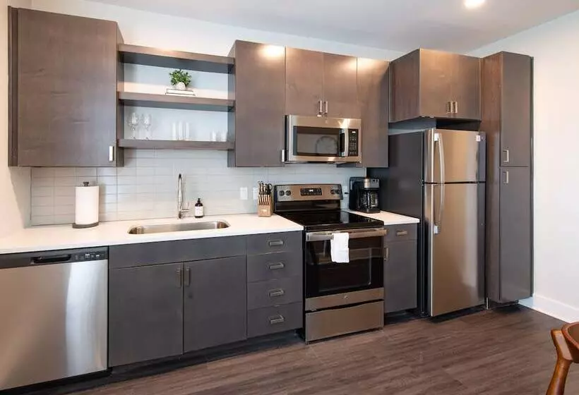 Cozysuites Artistry Cincinnati