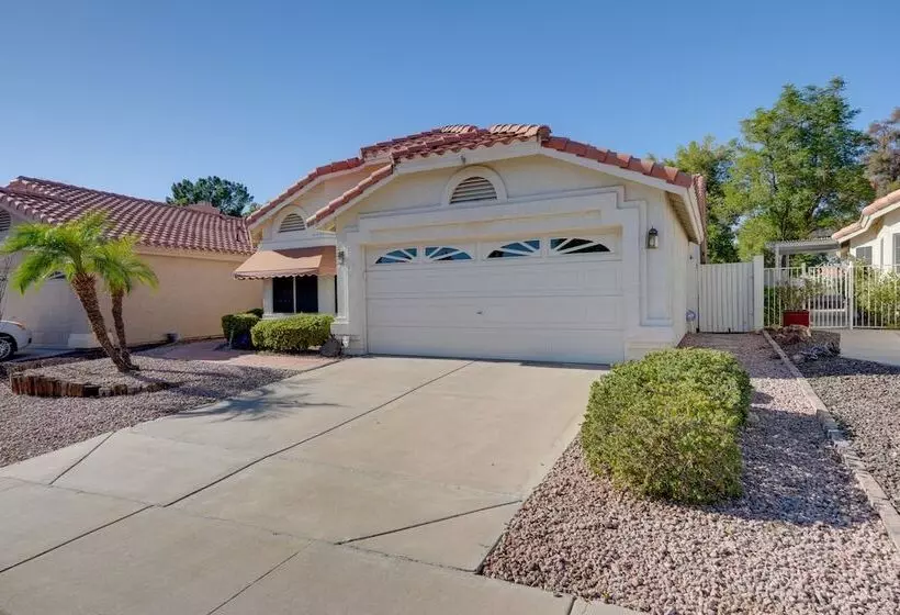Glendale Home On A Golf Course W/ Patio & Views!