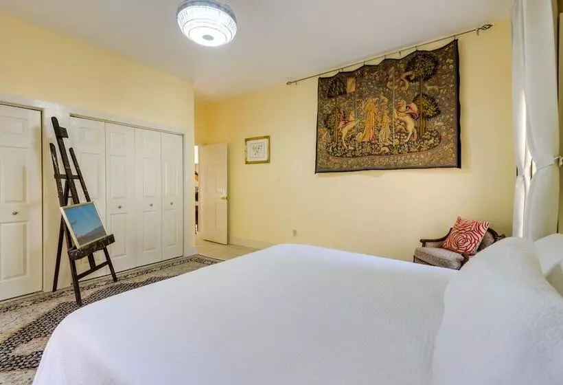 Historic New Hampshire Home: 1 Mi To Boat Launch