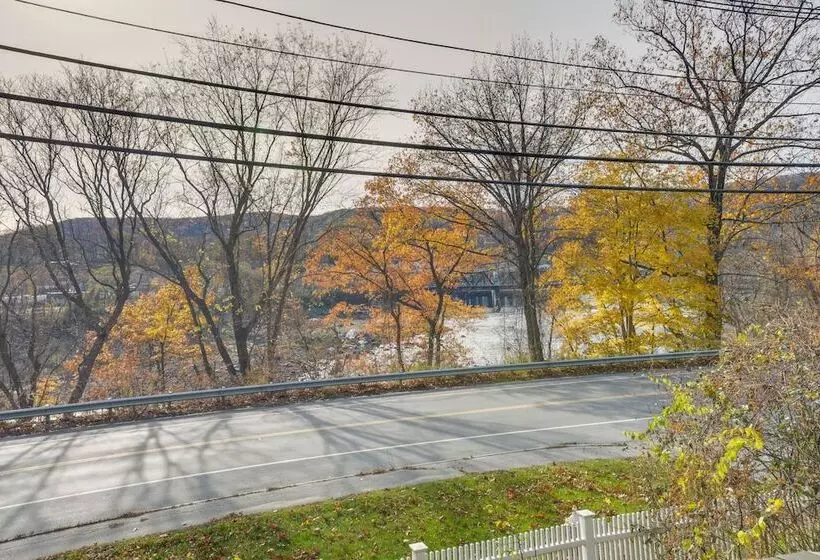 Historic New Hampshire Home: 1 Mi To Boat Launch