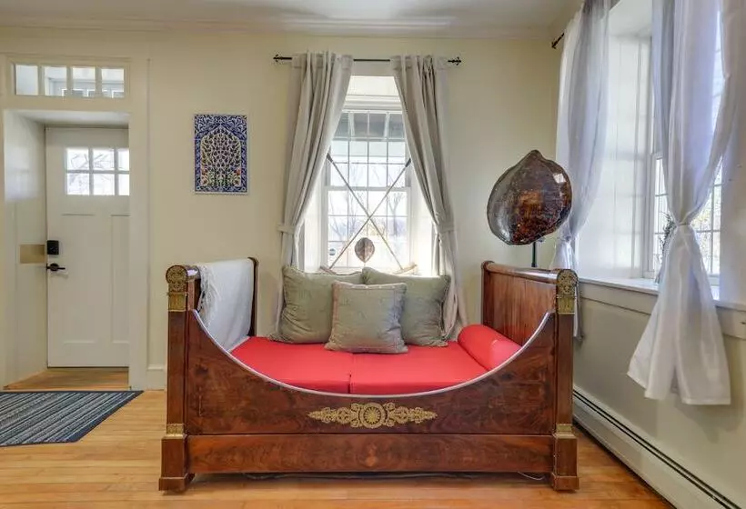 Historic New Hampshire Home: 1 Mi To Boat Launch