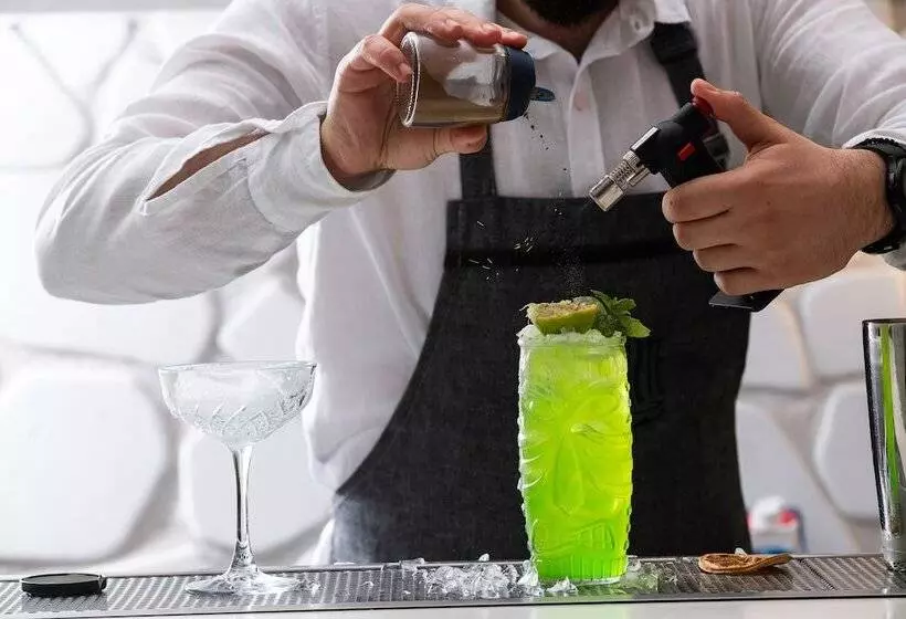 Hotelli Afrodite Suites