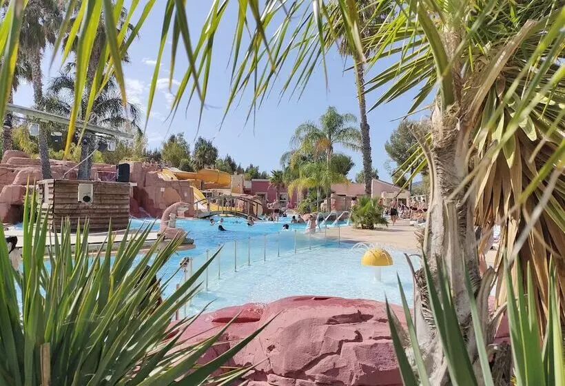 ホテル Camping Les Palmiers