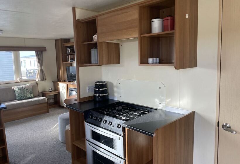 فندق Captivating 2 Bed Caravan In Clacton On Sea