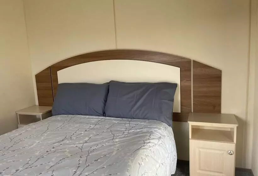 Hotelli Captivating 2 Bed Caravan In Clacton On Sea