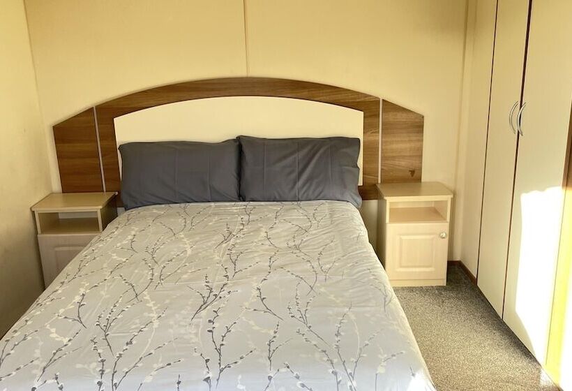 فندق Captivating 2 Bed Caravan In Clacton On Sea