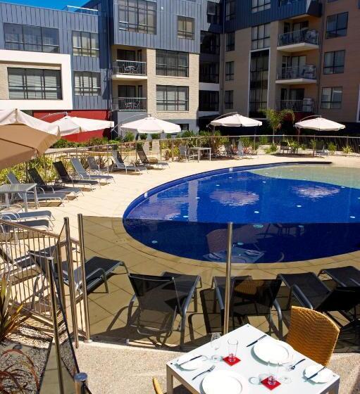 فندق Club Wyndham Lakes Entrance