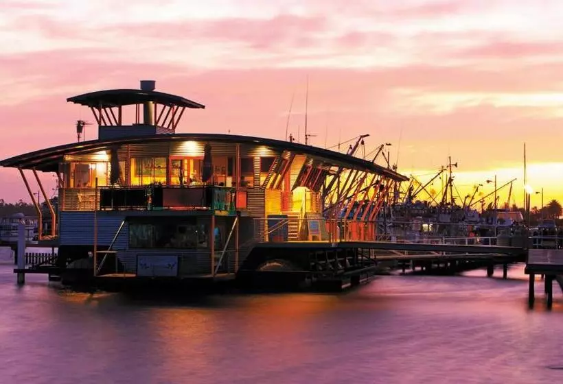 ホテル Club Wyndham Lakes Entrance