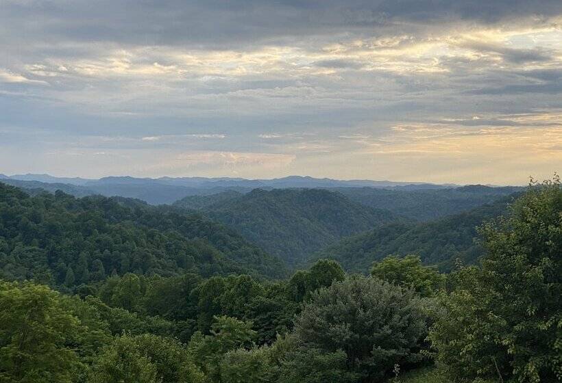 فندق Fox Run Resort