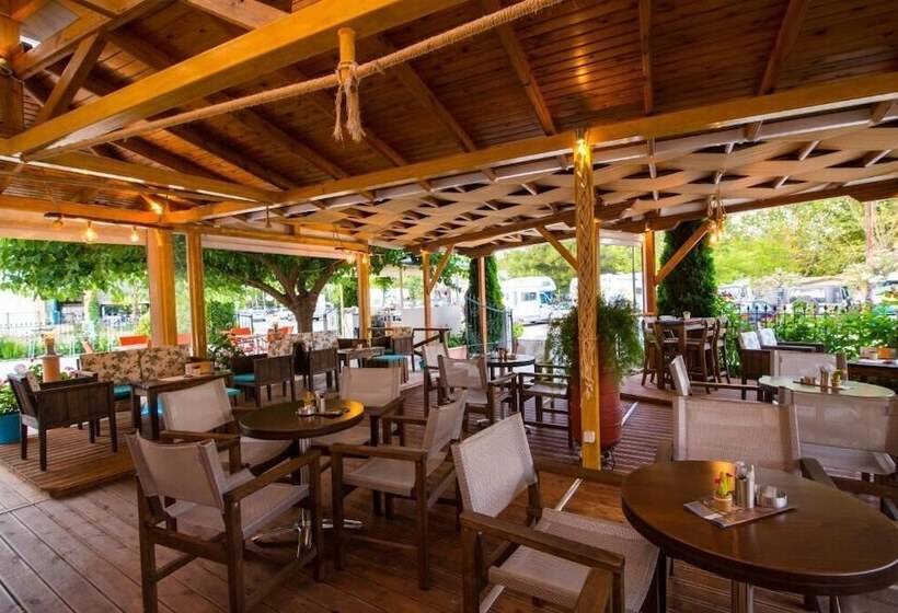 فندق Nikolas Studios