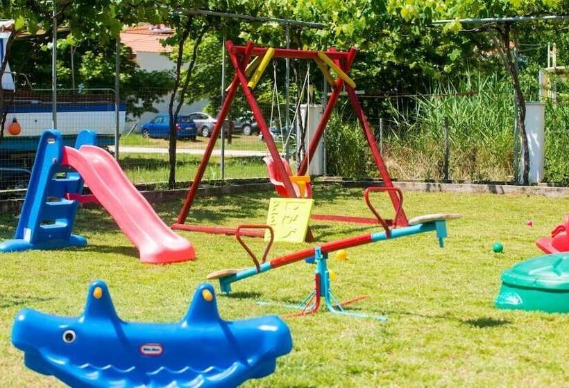 فندق Nikolas Studios