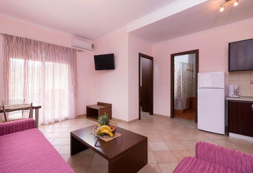 فندق Nikolas Studios