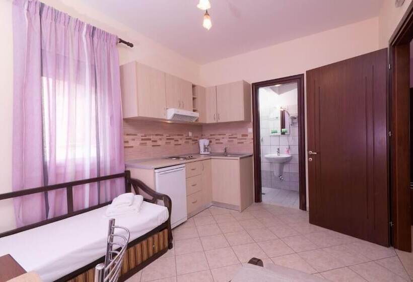 فندق Nikolas Studios