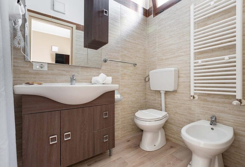 ホテル 3654 Resort Re Sole Matrimoniale Standard